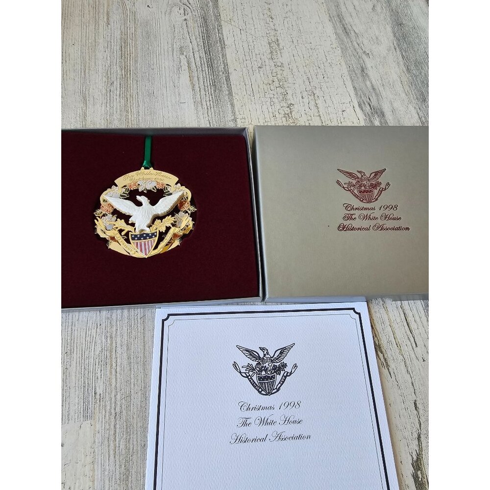 Vintage White House 1998 president James Buchanan eagle ornament gold Presidenti